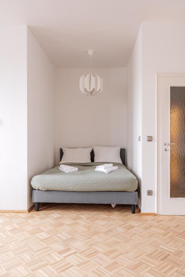 Flats 4 You, Moderne City Wohnung Naehe Hbf, Due-Messe 20 Min, Netflix, Kueche Duisburg Buitenkant foto